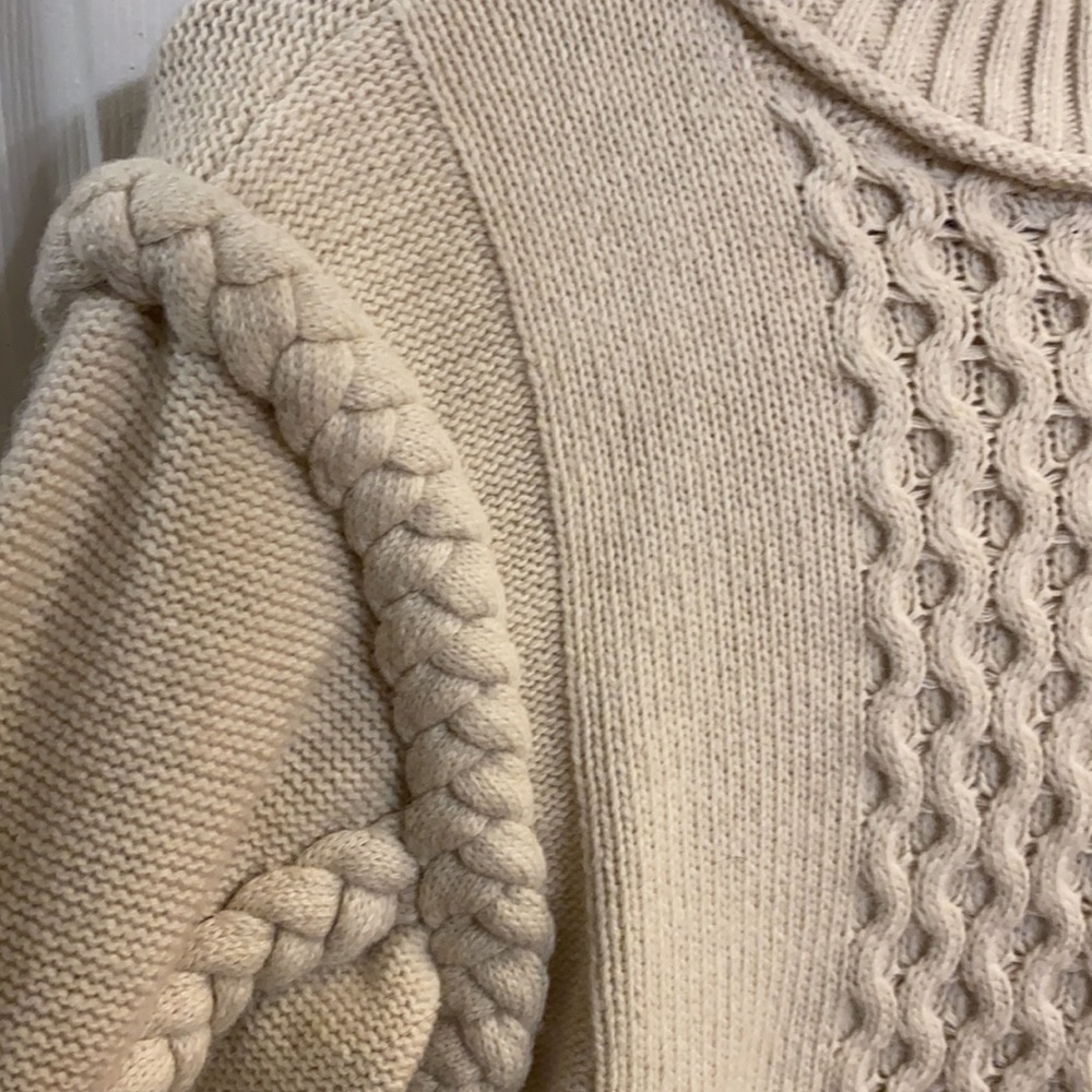Zara Shoulder Pad Sweater - Picture 9 of 11